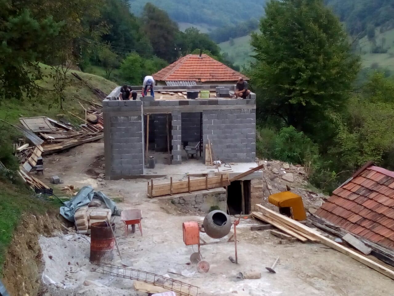 Izgradimo svi zajedno kuću za Tufika Velića: Općina Kakanj će osigurati stolariju